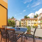 Apartment Lazzarich With Terrace