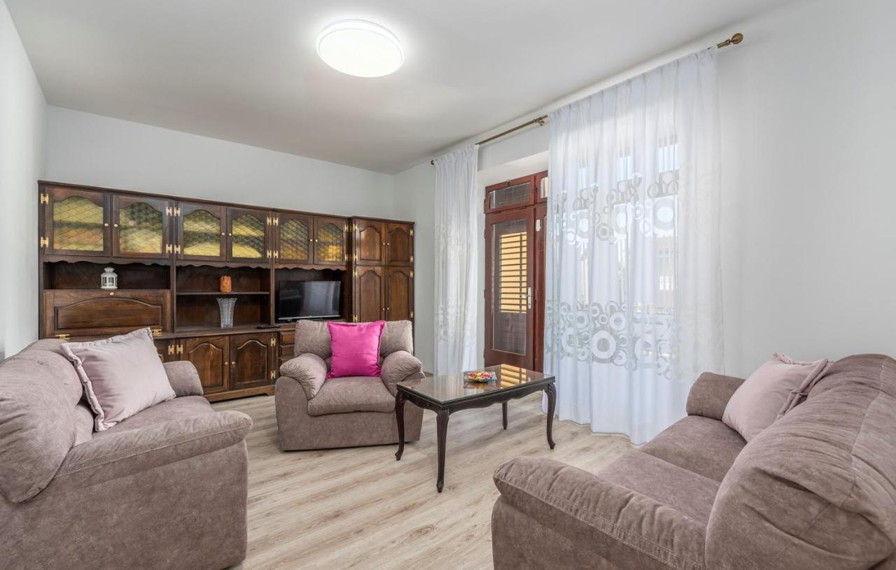 Apartment Lazzarich With Terrace *